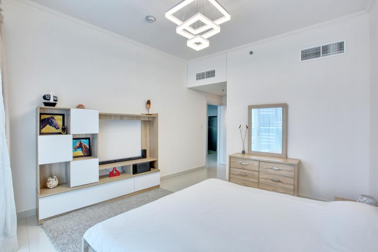 Ultra Modern 1Bd In Damac Heights Marina Apartman Dubaj Kültér fotó