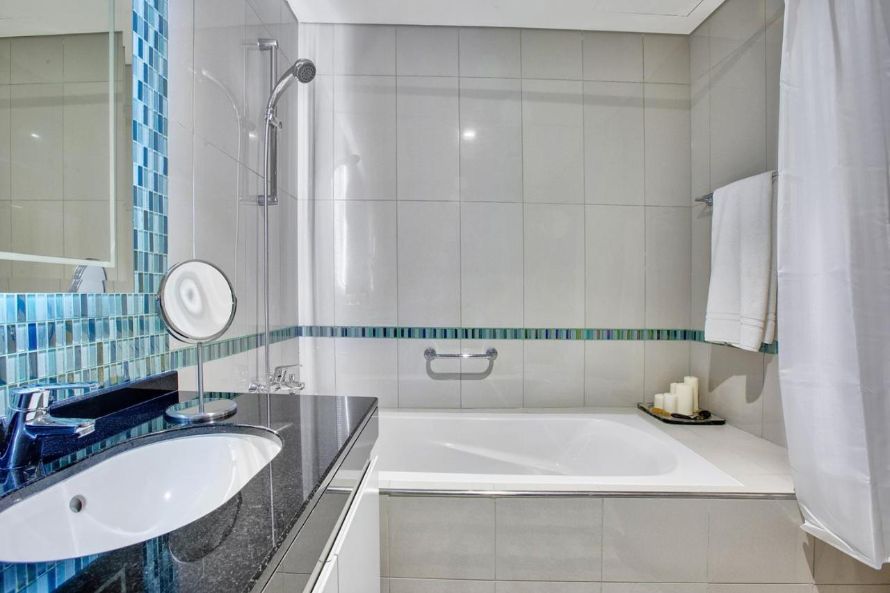 Ultra Modern 1Bd In Damac Heights Marina Apartman Dubaj Kültér fotó